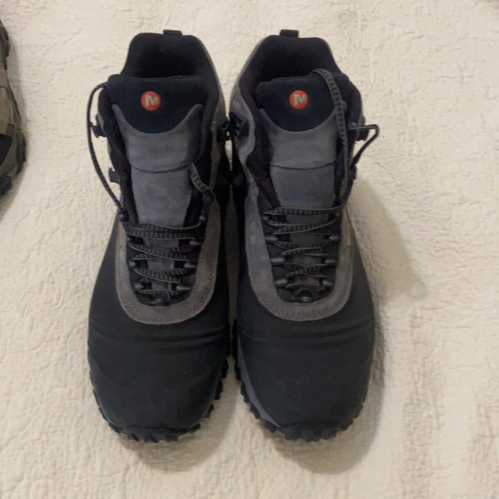 Gently used size 12 Merrell Continuum boots